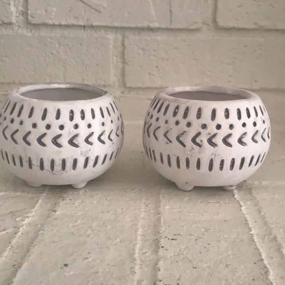 Set of 2 Porcupine Planters NWOT - Picture 10 of 13